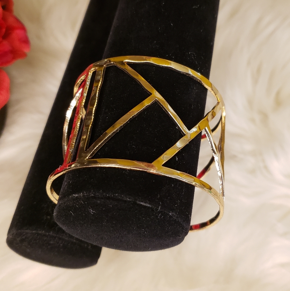 2/$25 🚨 Ashley Stewart Gold Hammered Cut-Out Geometric Statement Cuff Bracelet - Picture 3 of 5